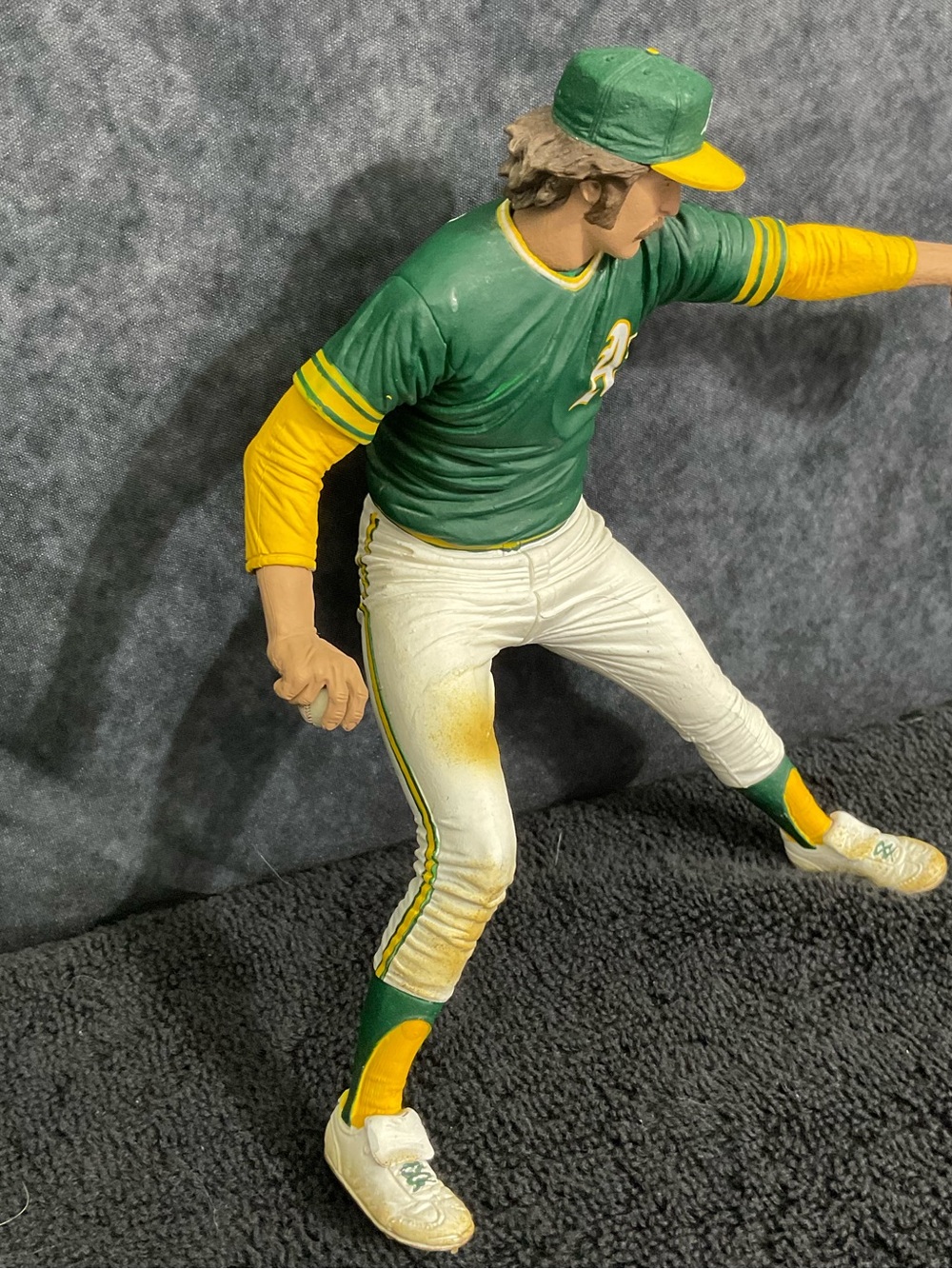 Macfarlen Catfish Hunter Oakland A's Pitcher Figurine - Picture 3 of 9